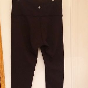 Lululemon Wunder Under 28"